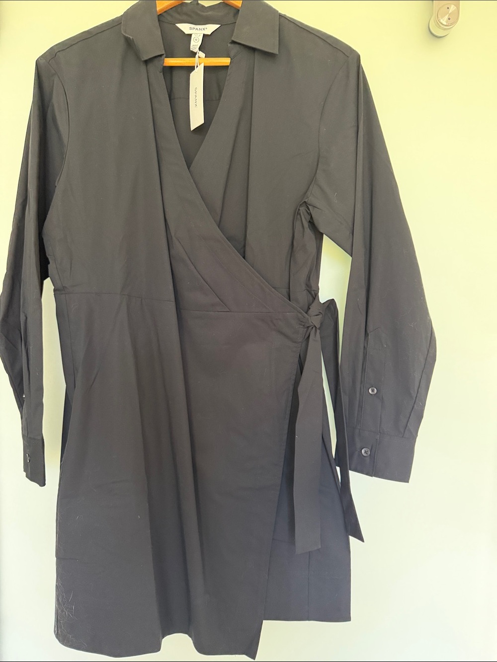 SPANX NWT Black Long-Sleeve Wrap Shirt Dress. Large